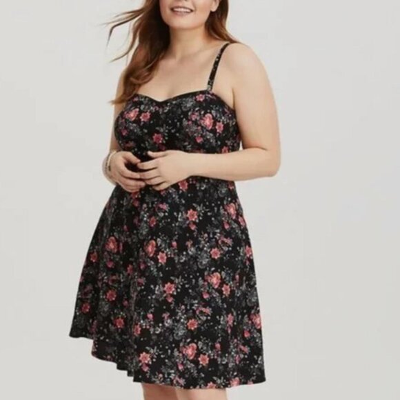 torrid Dresses & Skirts - Torrid Black Midi Dress with Red Orange Flowers Pockets 2X Sleeveless Pockets